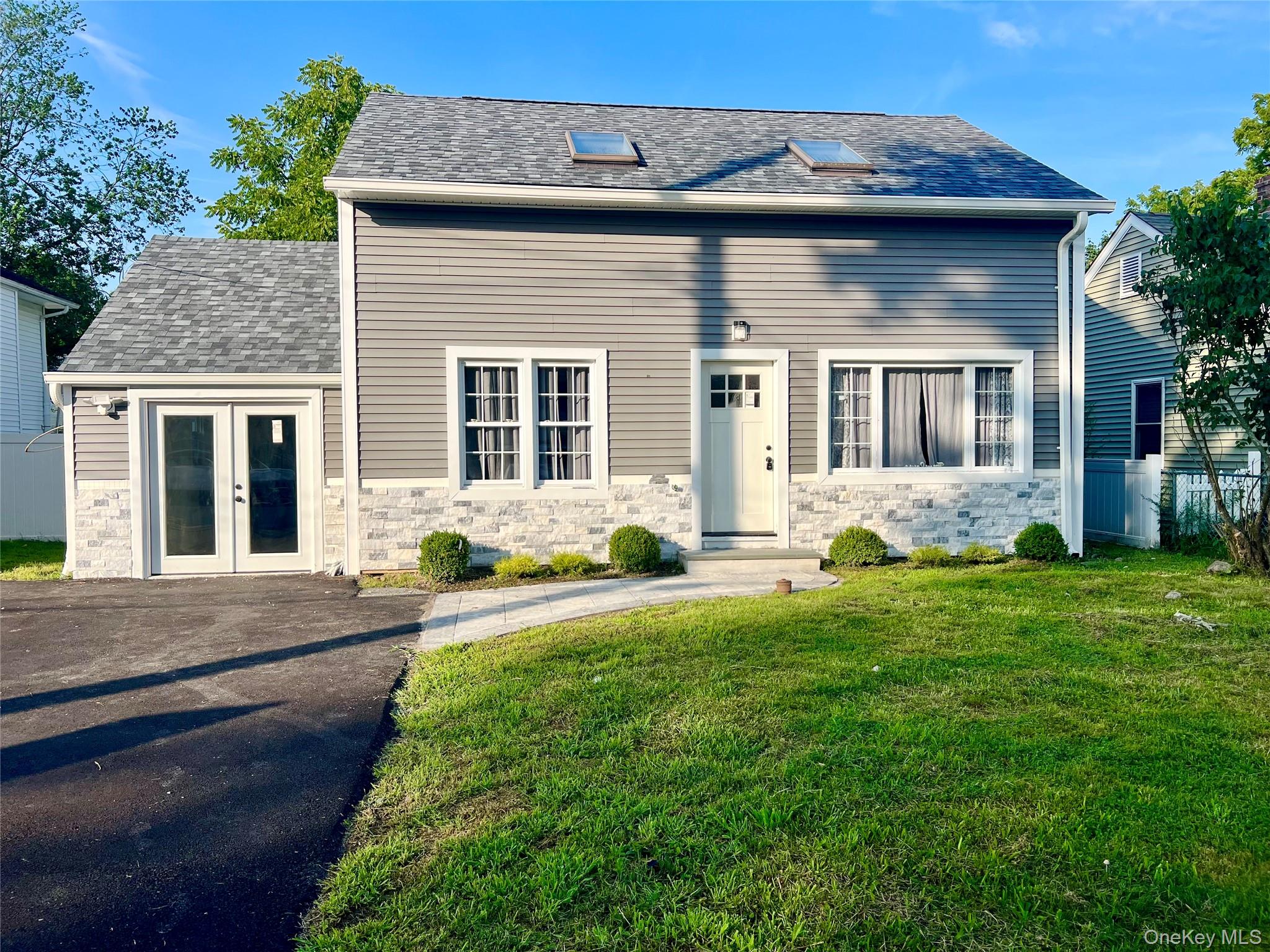 23 W Conkling Avenue