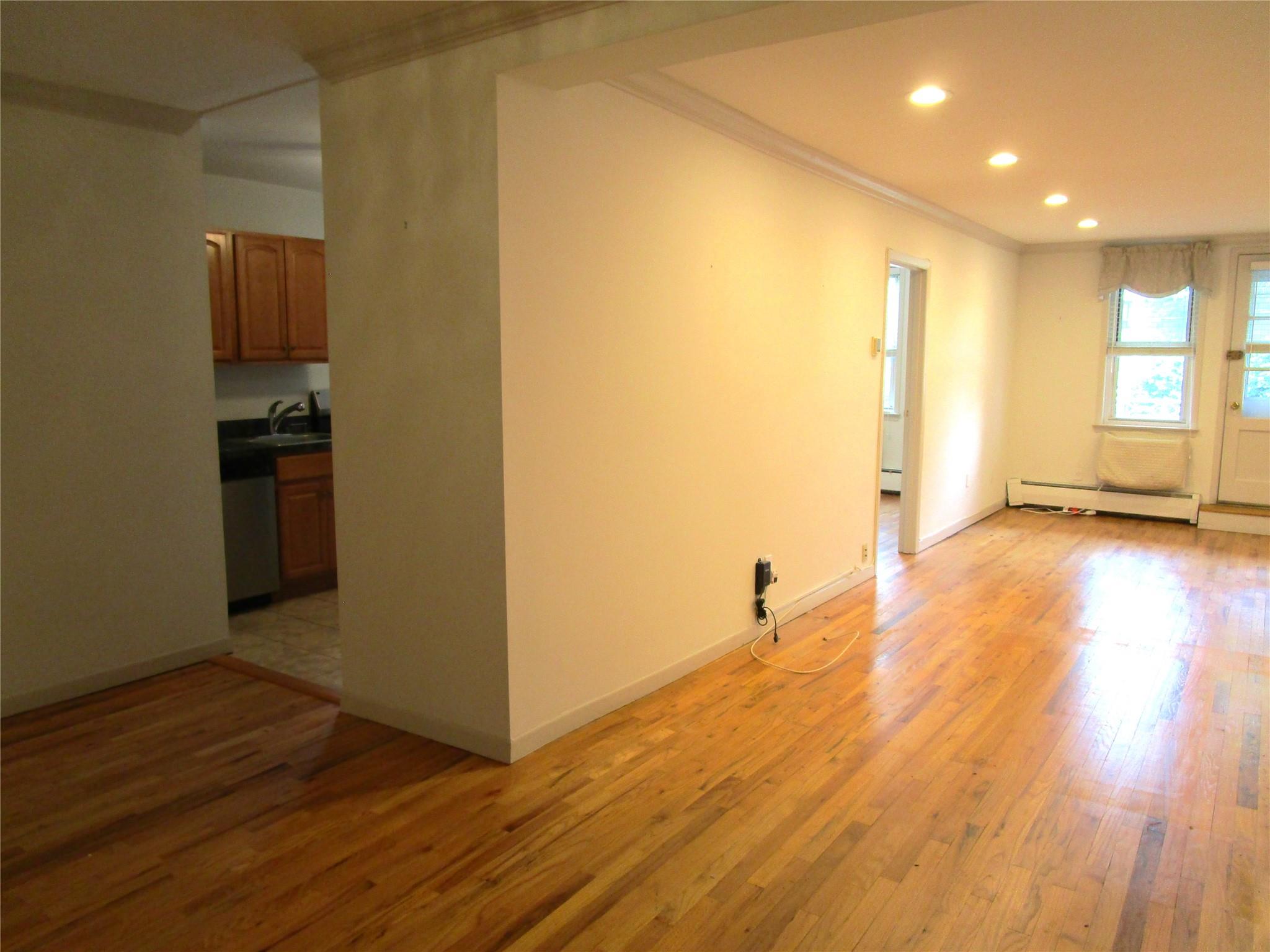 20 Daley Place #127, Lynbrook, New York image 5