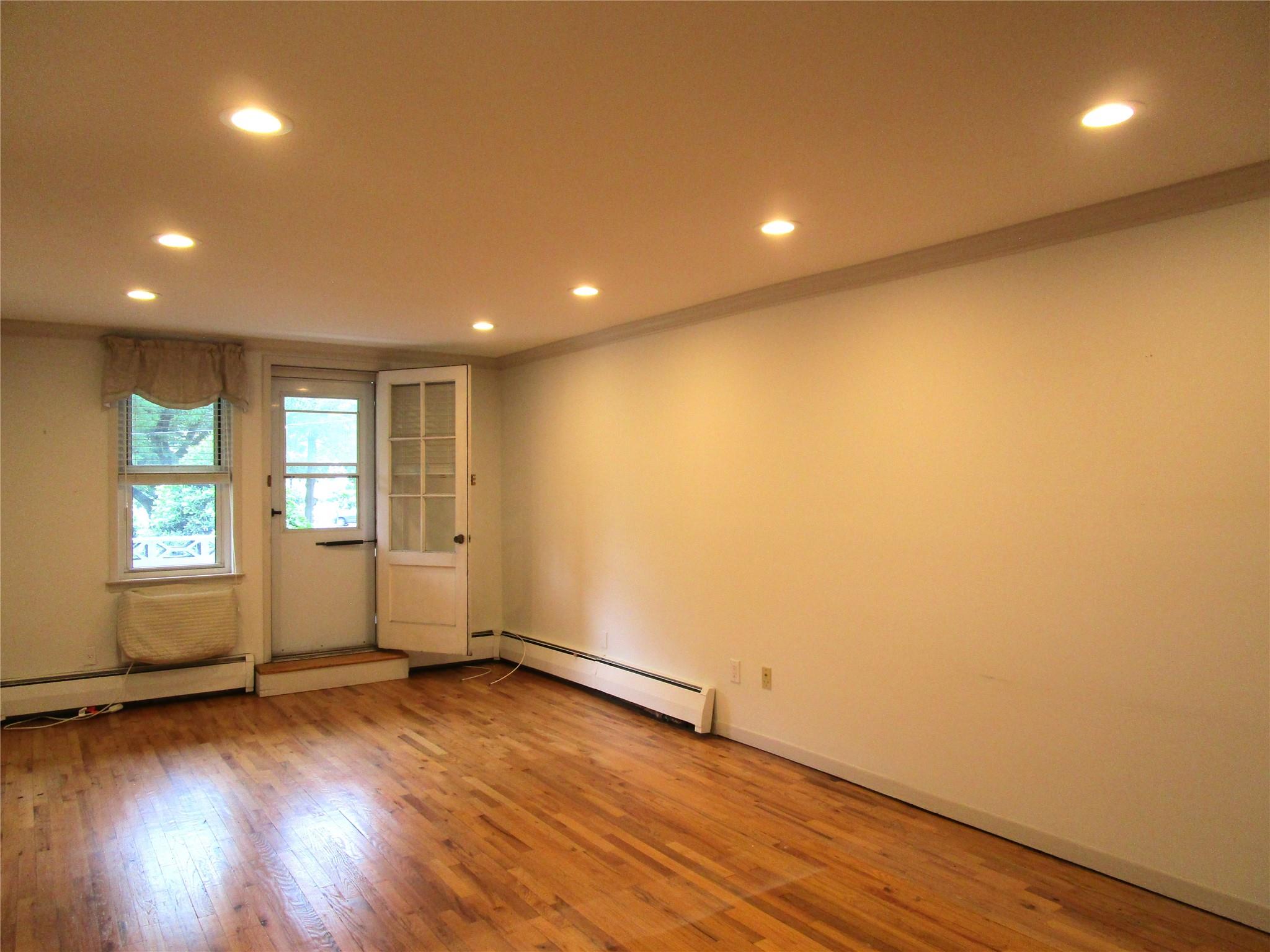 20 Daley Place #127, Lynbrook, New York image 10