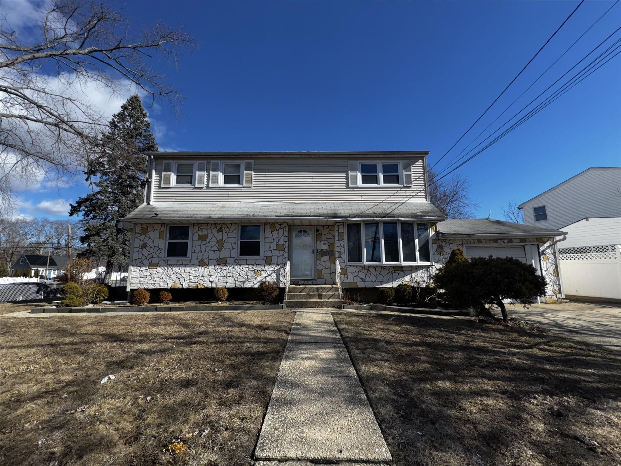 2 Ronald Drive, Amityville, New York image 1