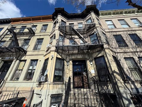 Photo of 417 Chauncey Street #3A, Brooklyn, NY 11233 (MLS # 971737)