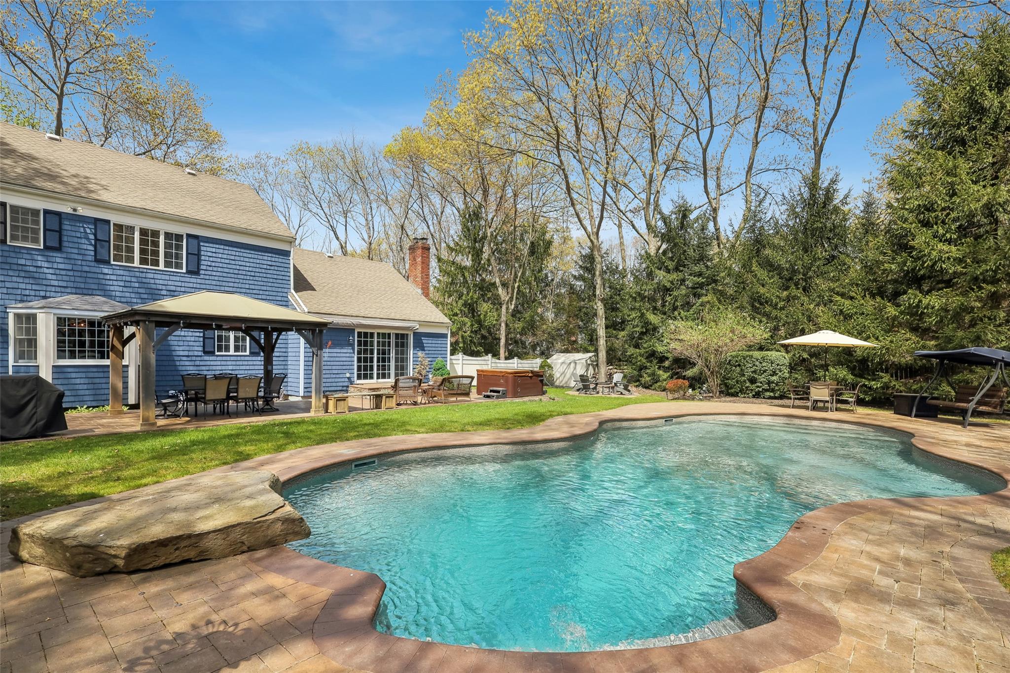 2 Chambord Court, Shoreham, New York image 35