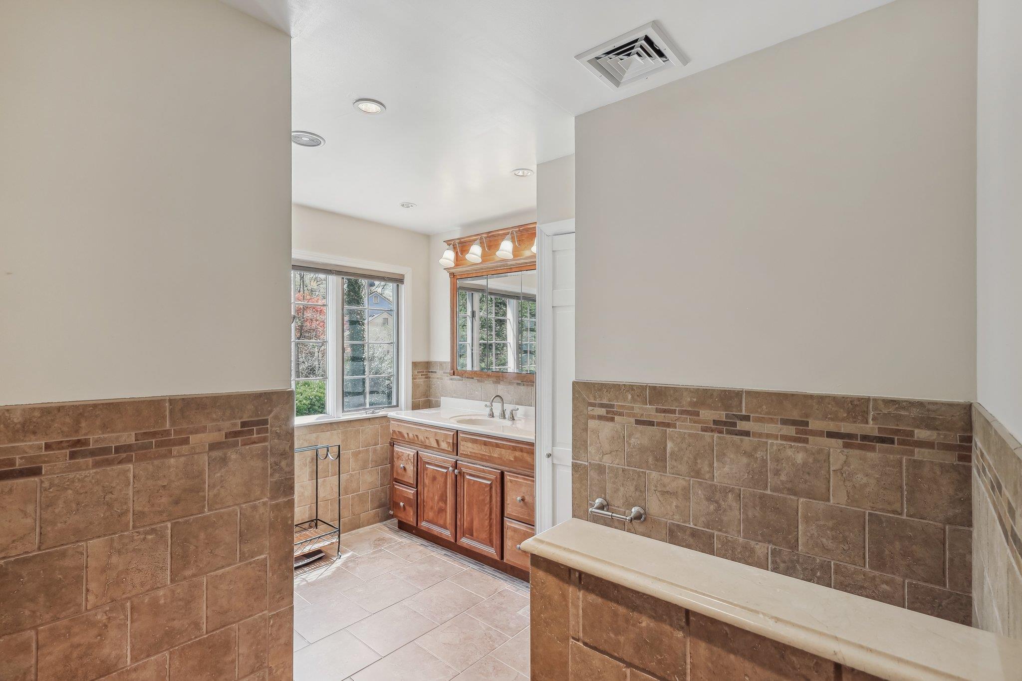 2 Chambord Court, Shoreham, New York image 21
