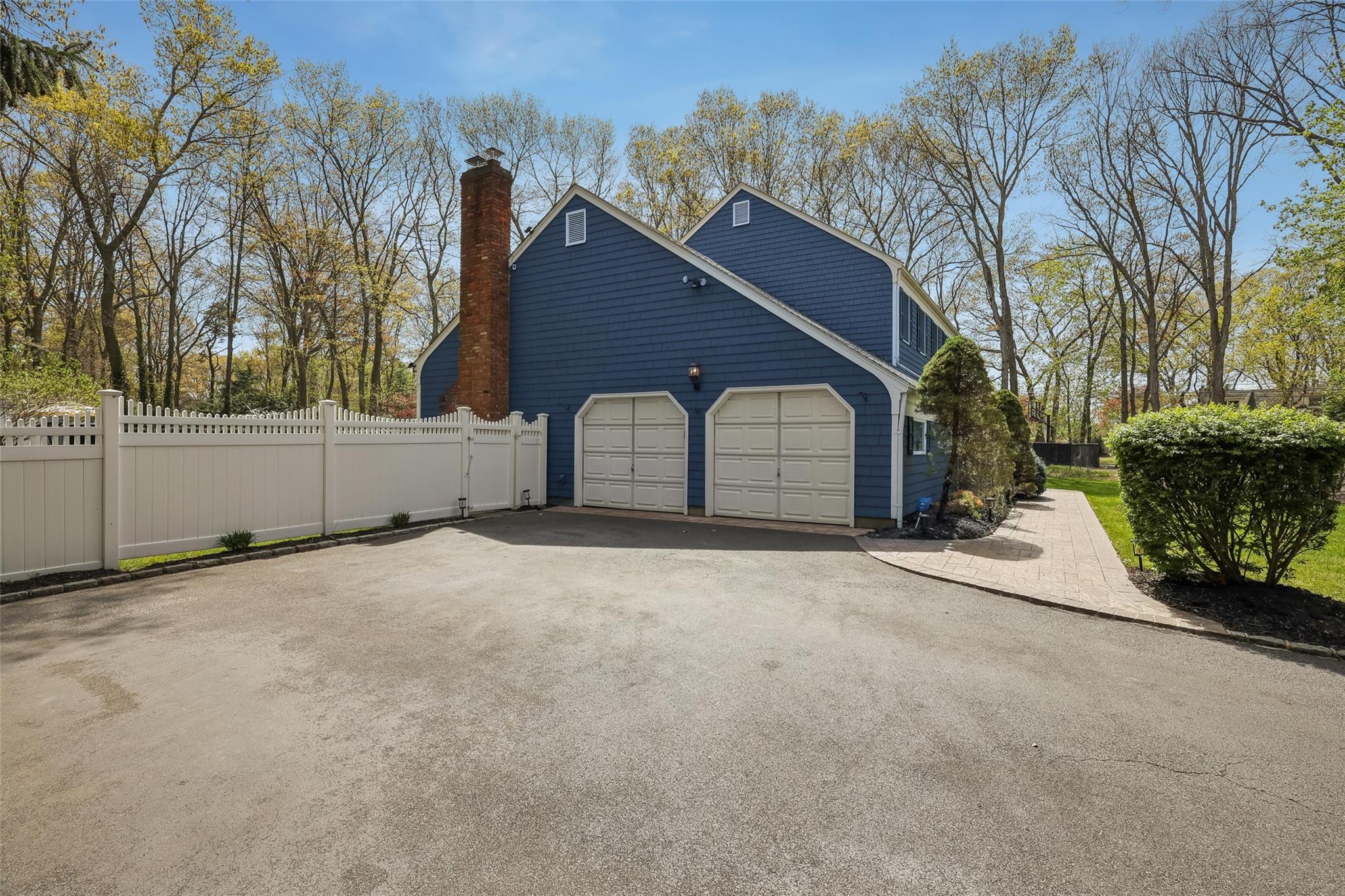 2 Chambord Court, Shoreham, New York image 3