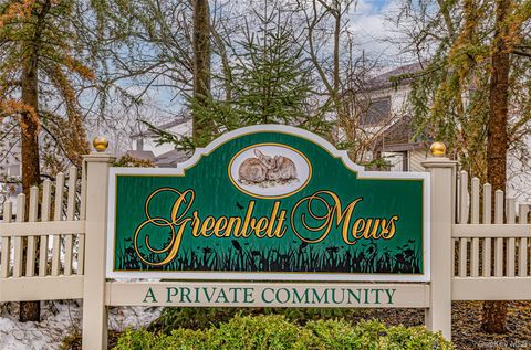 Condo For Sale - 12 Blue Point Road #12<br/> Holtsville, NY 11742