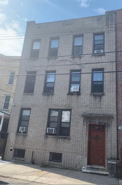 758 Oak Drive S Bronx NY 10467