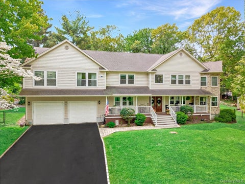 Homes For Sale - 2 Seaview Ledge<br/> Shoreham, NY 11786