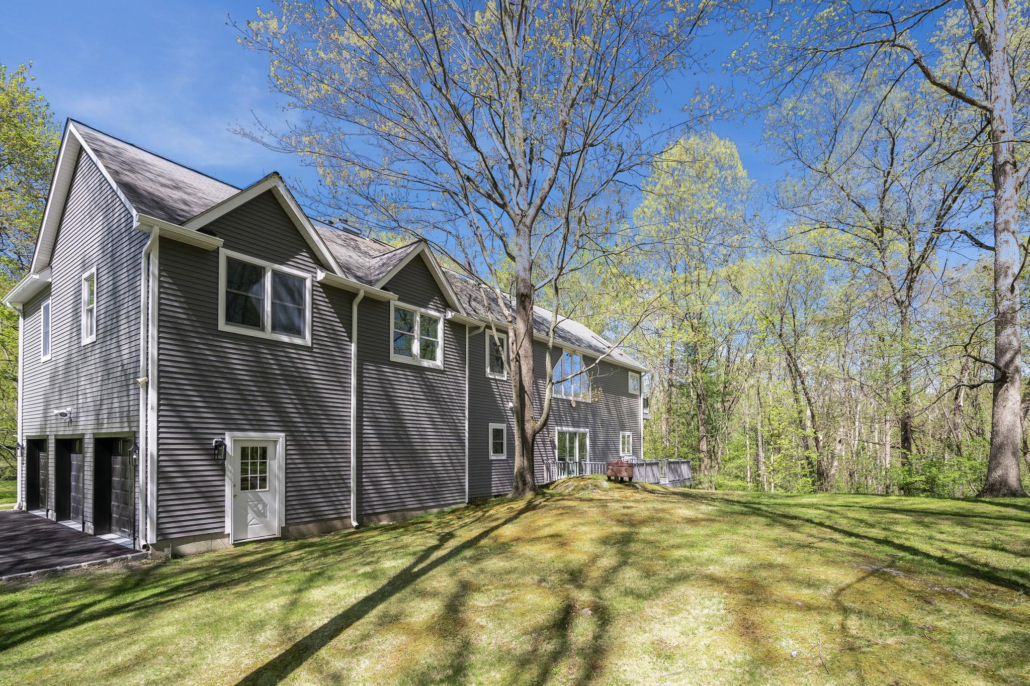 1121 Estates Drive, Ossining, New York image 38