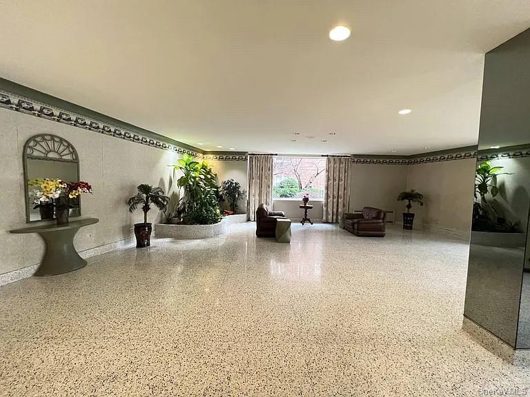 42-65 Kissena Boulevard 610