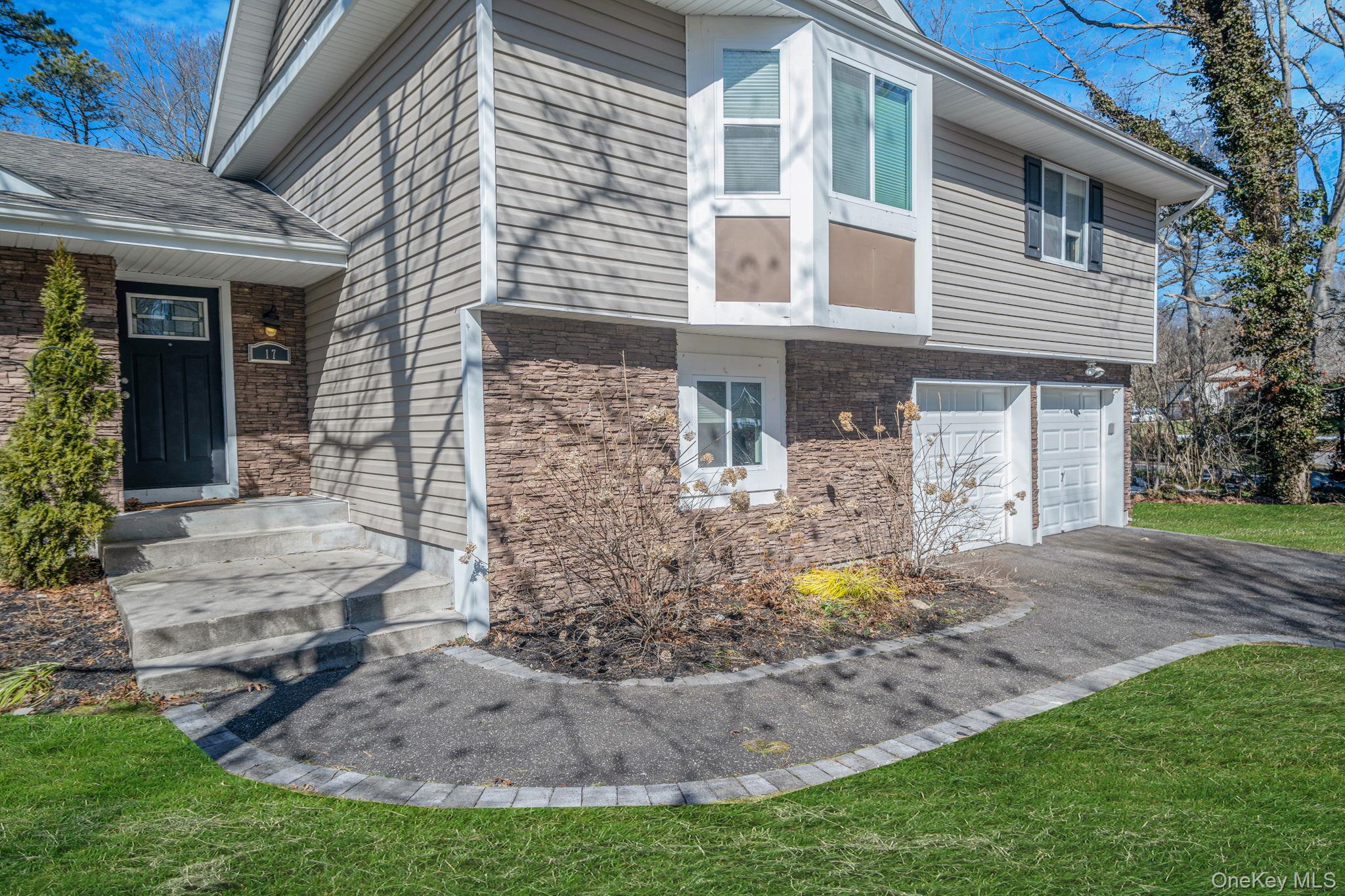 17 Rolling Hills Drive