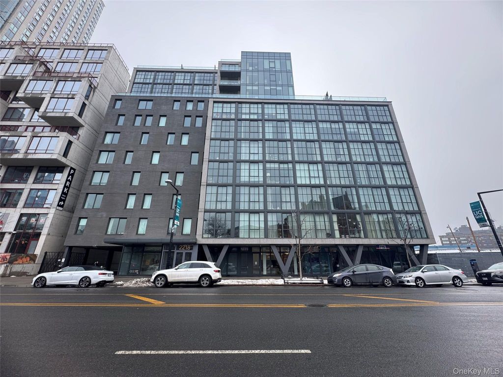 Photo of 2218 Jackson Avenue #1006, Long Island City, NY 11101 (MLS # 968521)