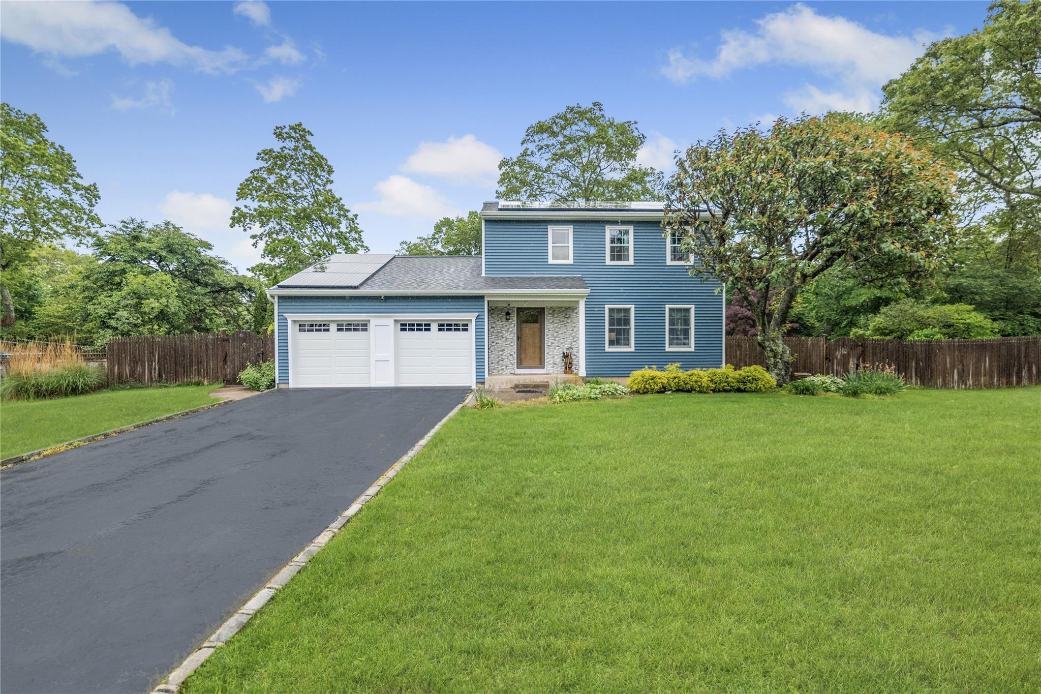5 Cedar Heights Drive, Ridge, New York image 2