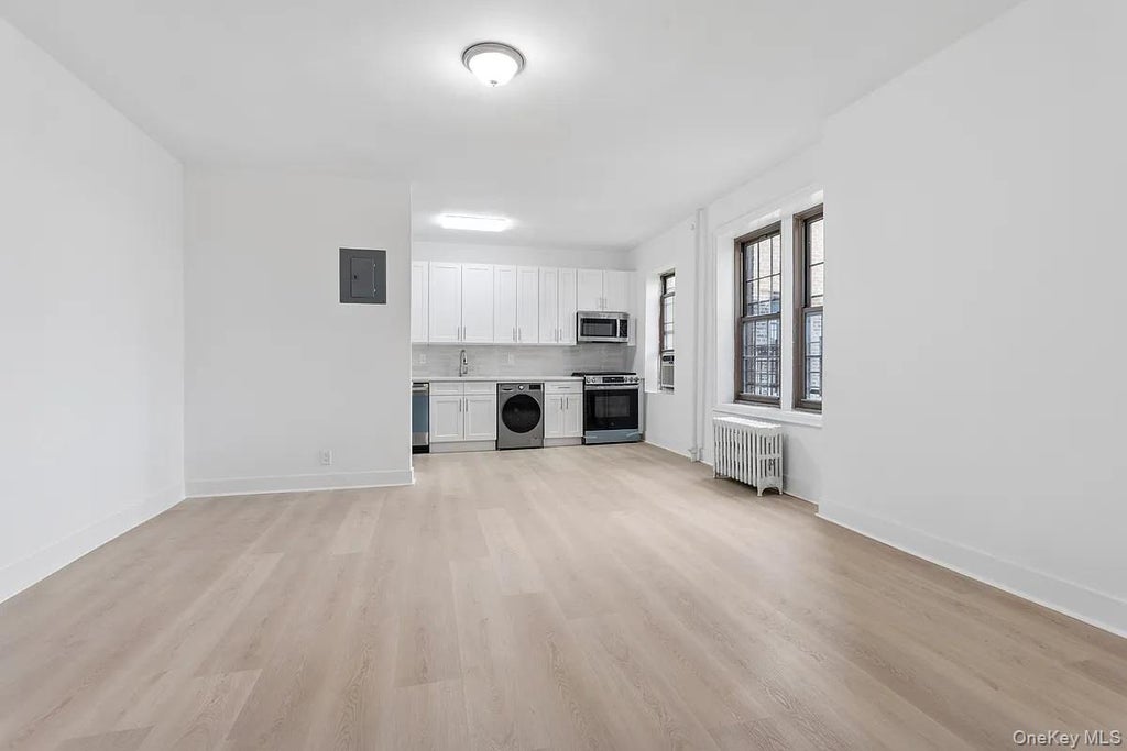 Photo of 1100 Grand AVE #6K, Bronx, NY 10456 (MLS # 1058805)