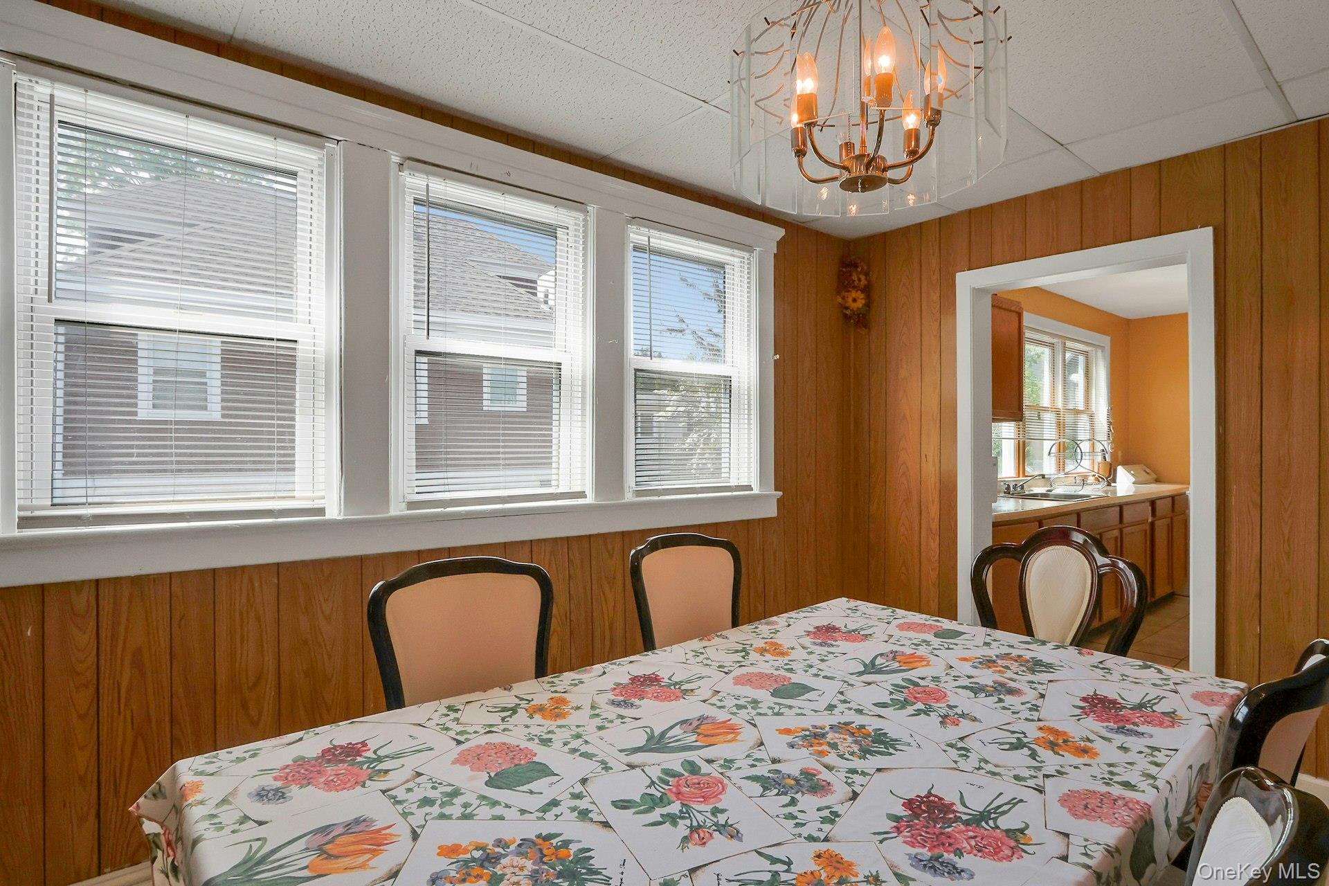 12 E Catherine Street