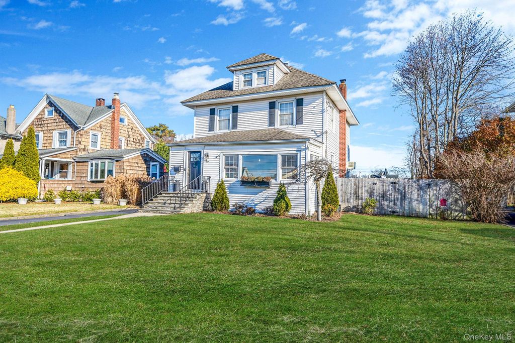 Photo of 117 Jayne Avenue, Patchogue, NY 11772 (MLS # 942665)