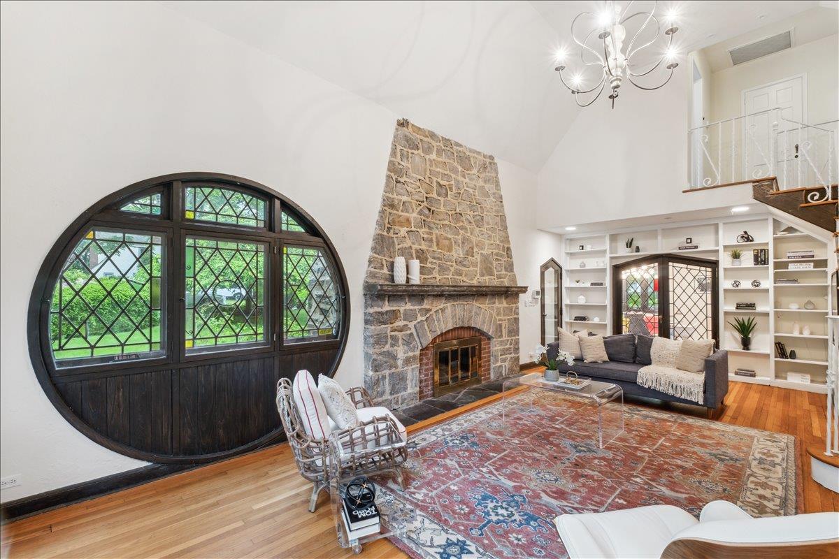 89 Taymil Road, New Rochelle, New York image 3