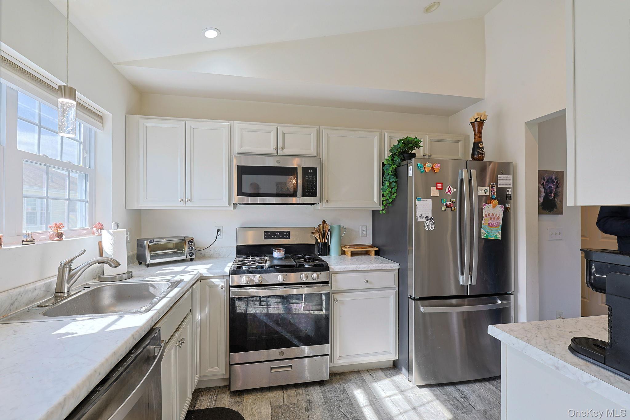 1311 Whispering Hills