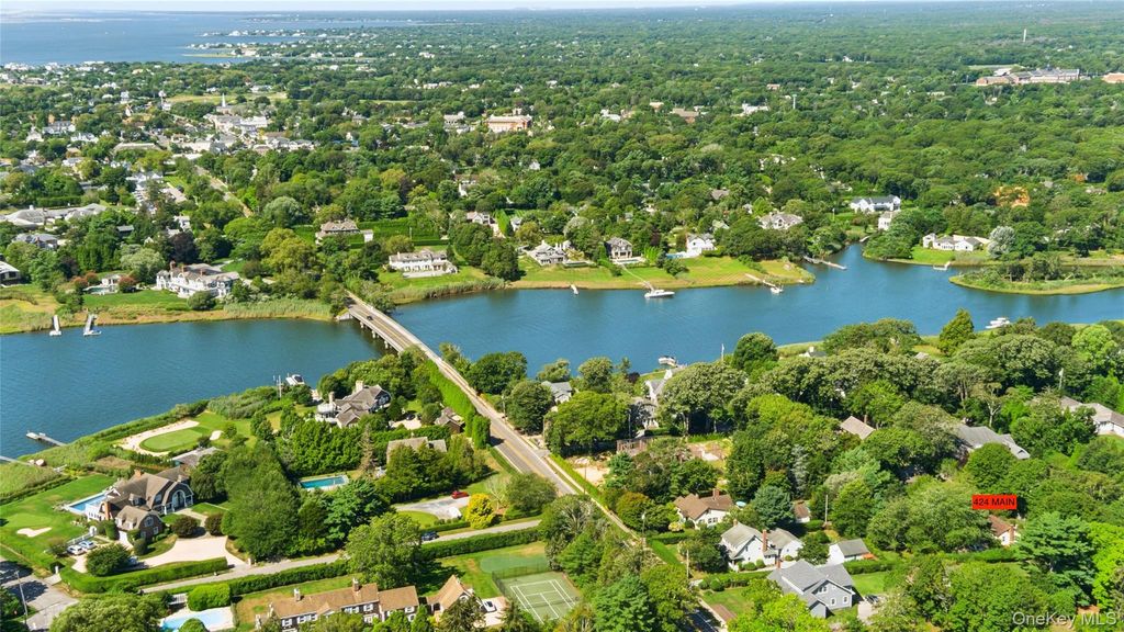 Photo of 424 Main Street, Quiogue, NY 11978 (MLS # 944972)