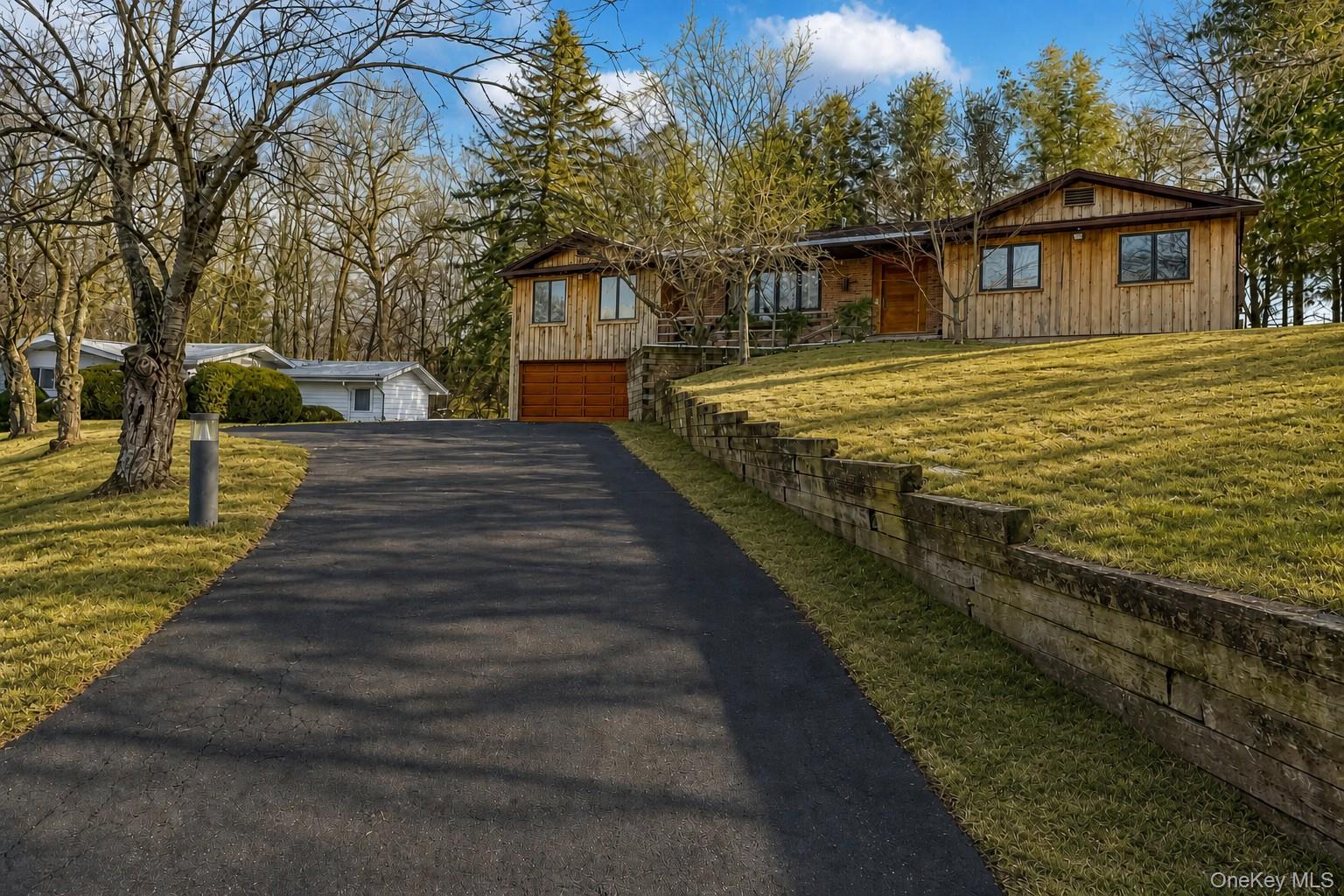 4 Hilltop Place