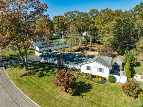 3 Walnut Road Rocky Point NY 11778