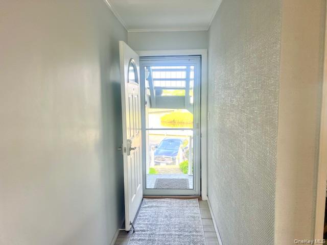 35 Library Avenue 6J