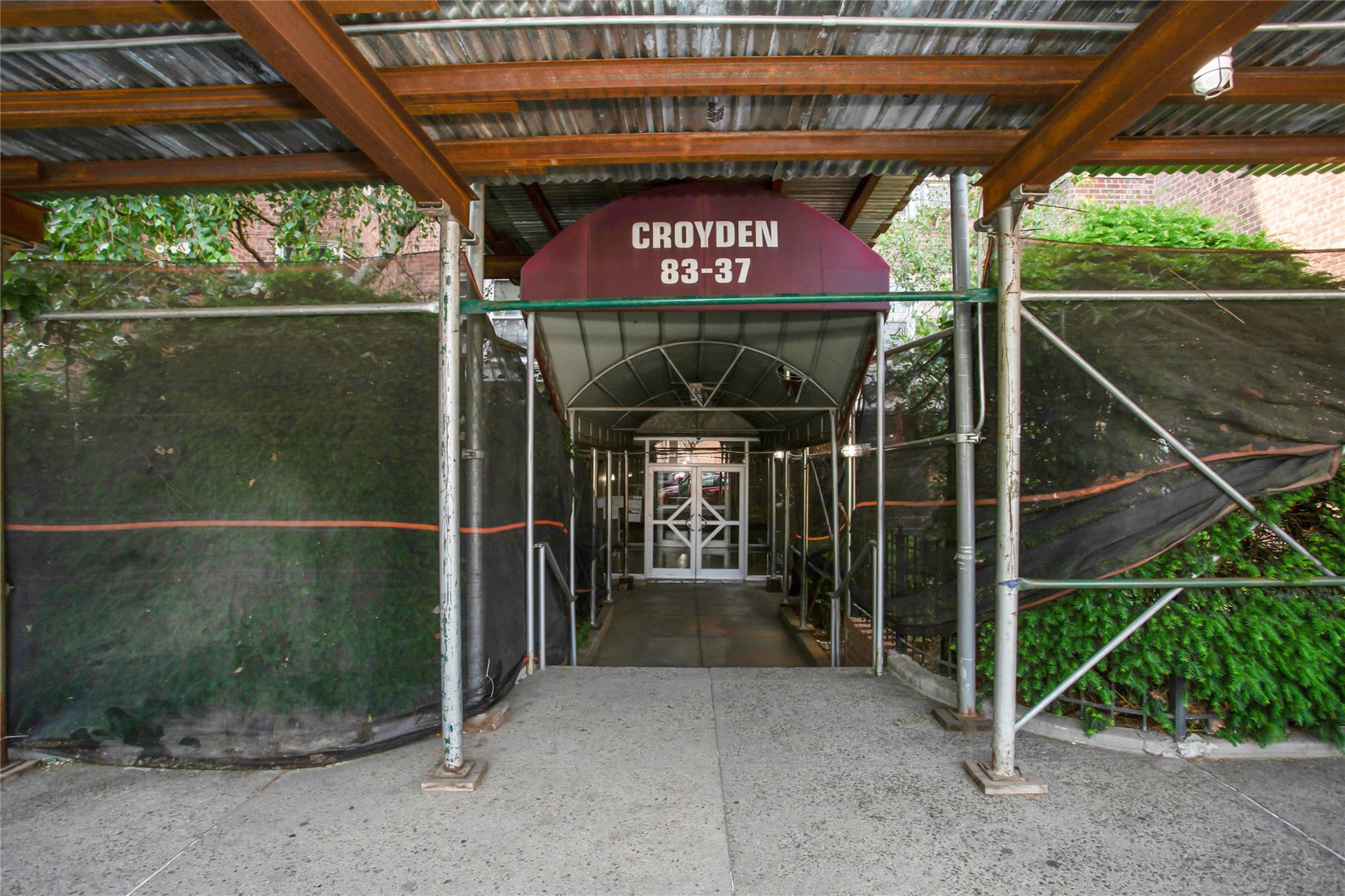Property for Sale at Saint James Avenue 2R, Elmhurst, Queens, NY - Bedrooms: 2 
Bathrooms: 2 
Rooms: 6  - $520,000