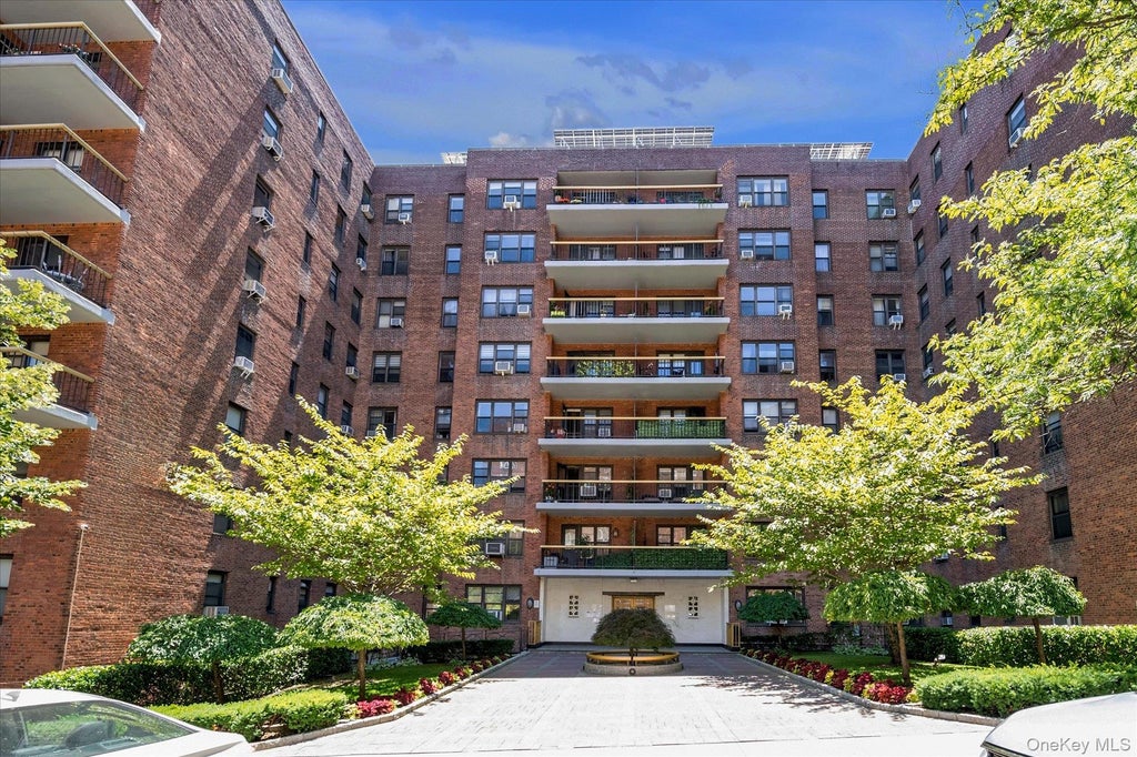 Photo of 67-76 Booth Street St #2i, Forest Hills, NY 11375 (MLS # 1056243)