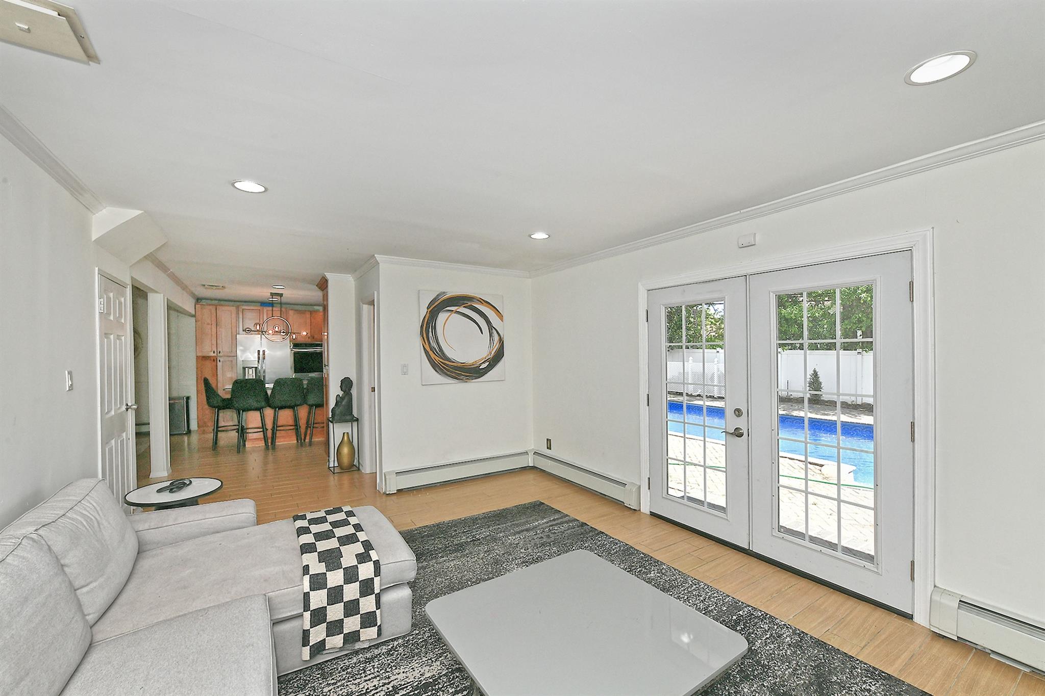 45 Longworth Avenue, Dix Hills, New York image 17