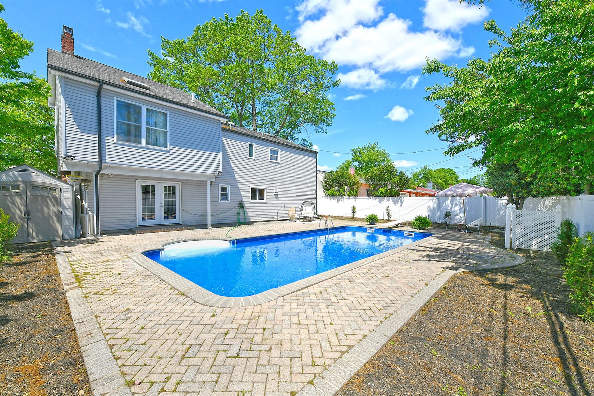45 Longworth Avenue, Dix Hills, New York image 38