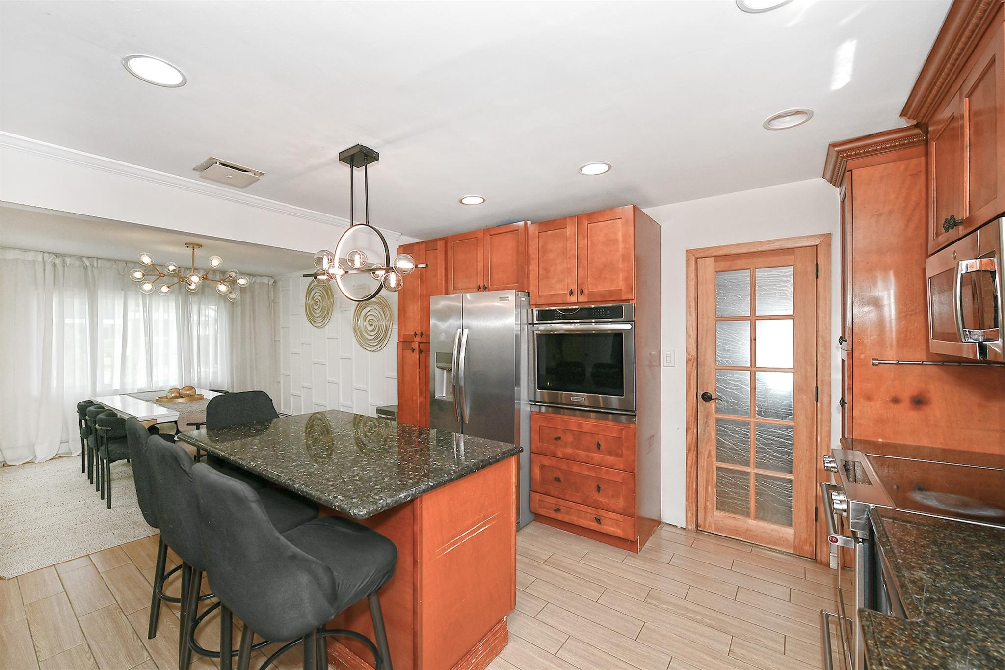45 Longworth Avenue, Dix Hills, New York image 13