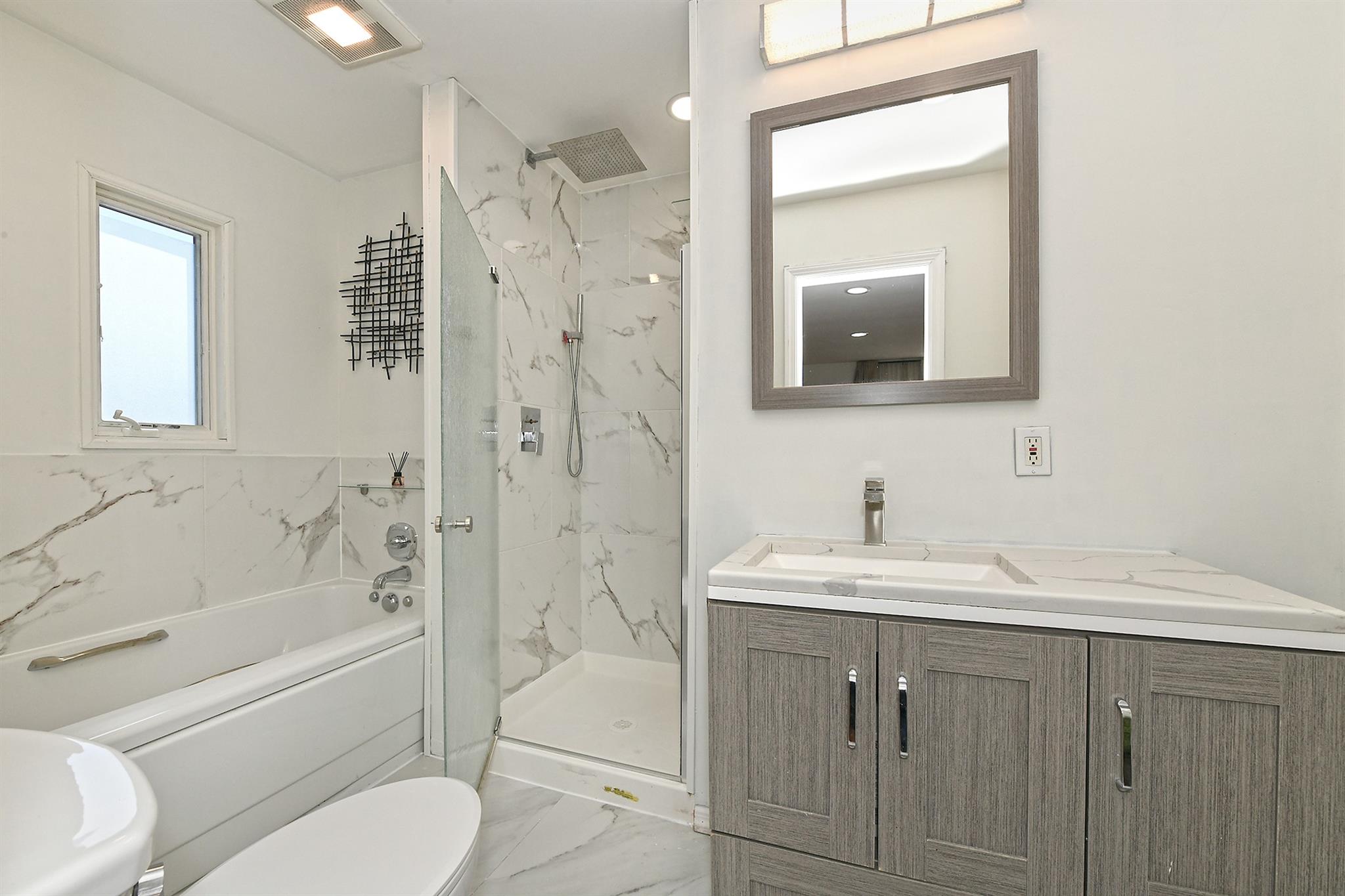 45 Longworth Avenue, Dix Hills, New York image 27