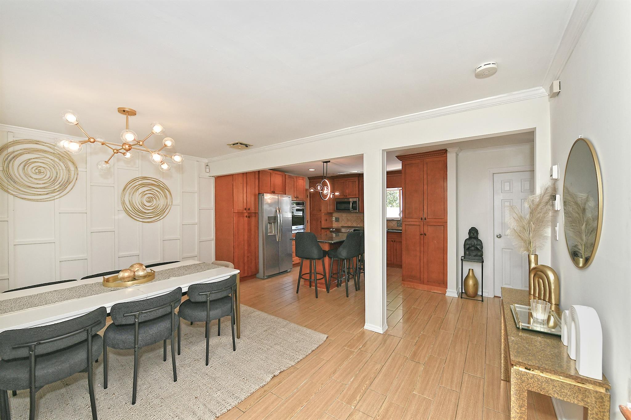 45 Longworth Avenue, Dix Hills, New York image 6