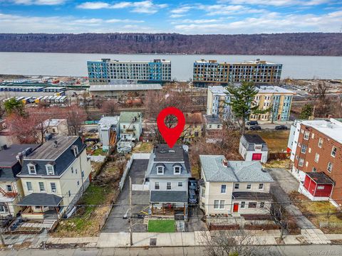 Multifamily For Sale - 185 Woodworth Avenue<br/> Yonkers, NY 10701