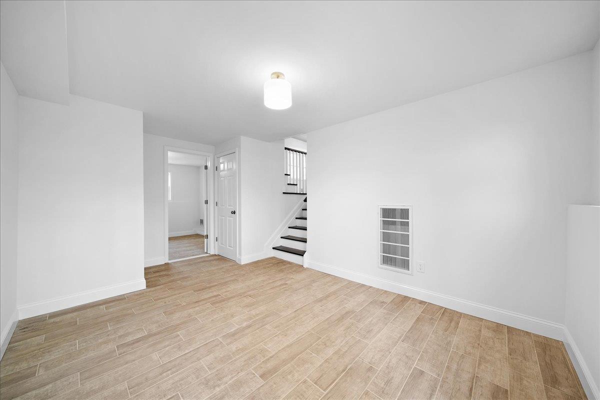 7 Rainbow Drive, Hauppauge, New York image 12