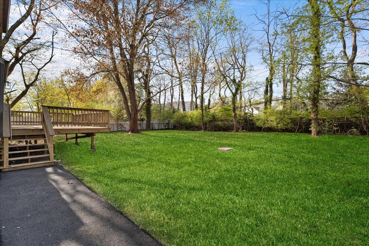 7 Rainbow Drive, Hauppauge, New York image 25