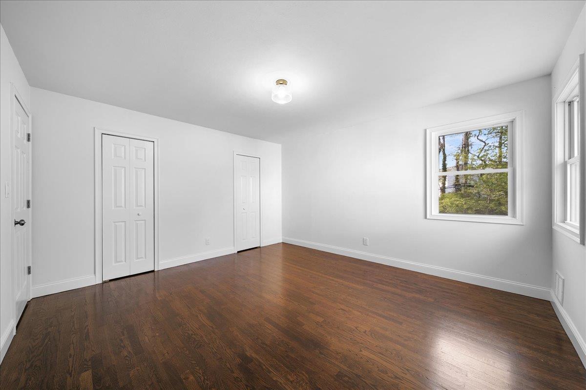7 Rainbow Drive, Hauppauge, New York image 19