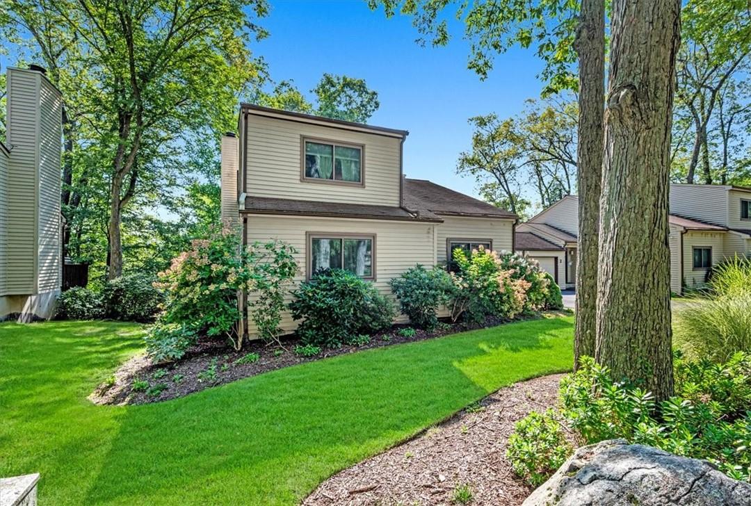 4 Linden Drive, Highland Mills, New York image 1