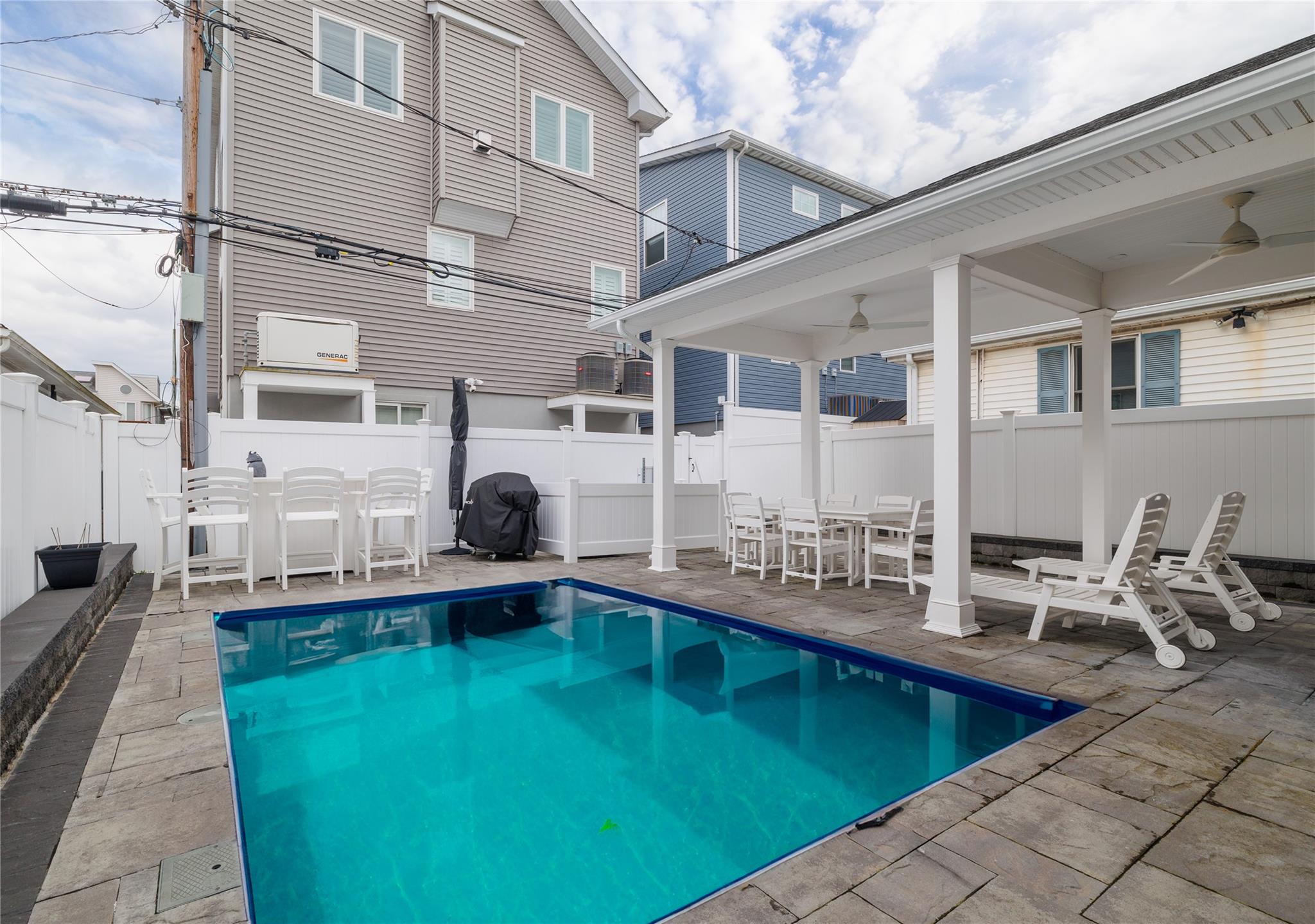 88 Oregon Street, Long Beach, New York image 15