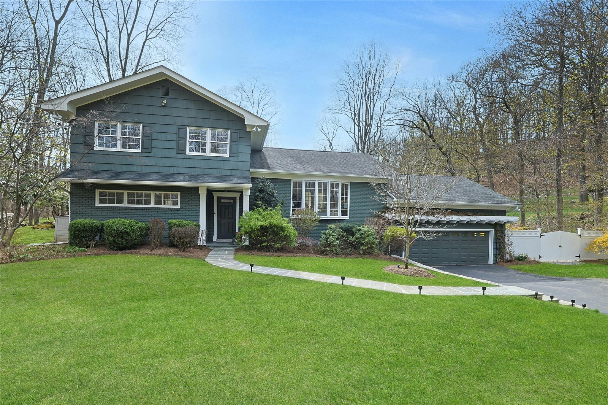 42 Cross Ridge Road, Chappaqua, New York image 1