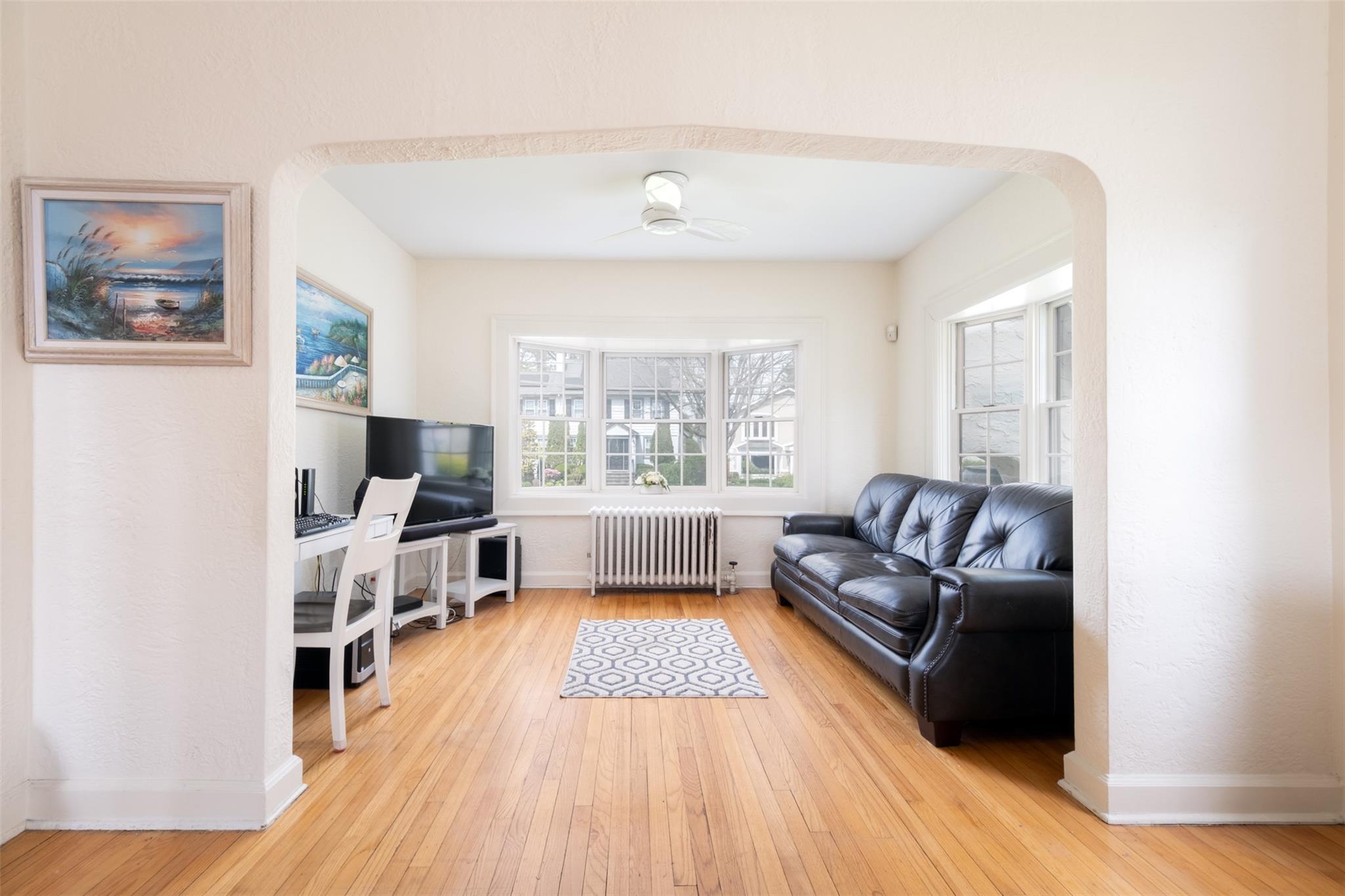 1065 Washington Avenue, Pelham, New York image 8