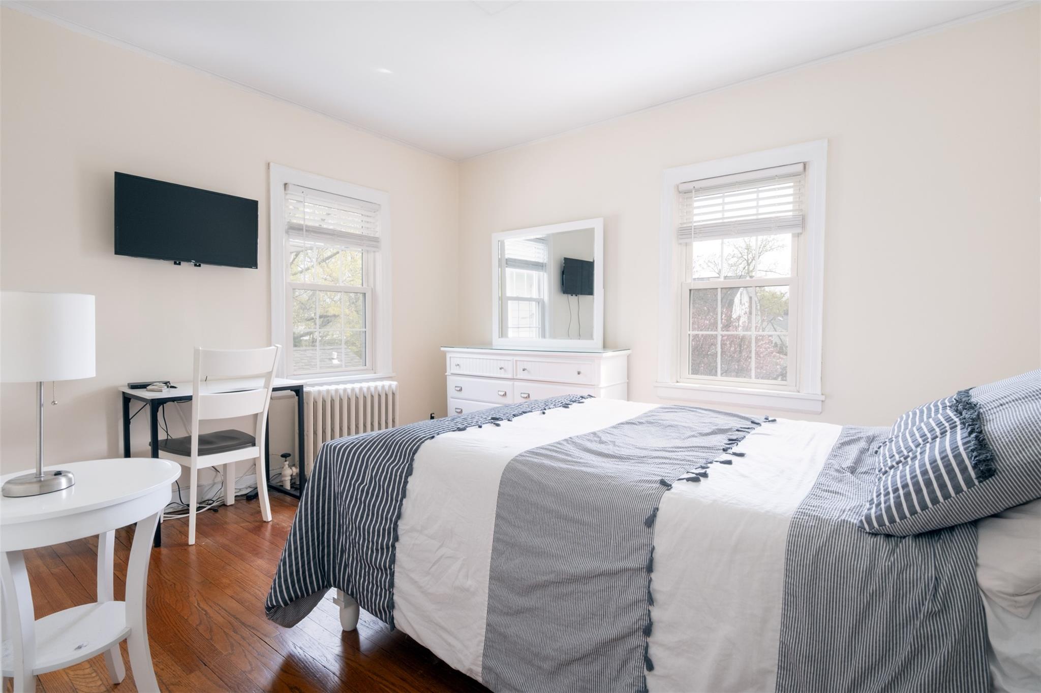 1065 Washington Avenue, Pelham, New York image 19