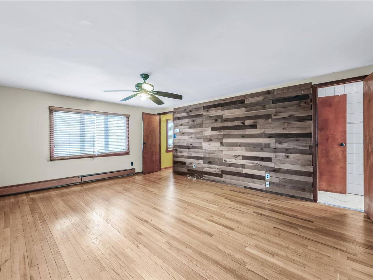 430 Bayview Avenue, Amityville, New York image 20