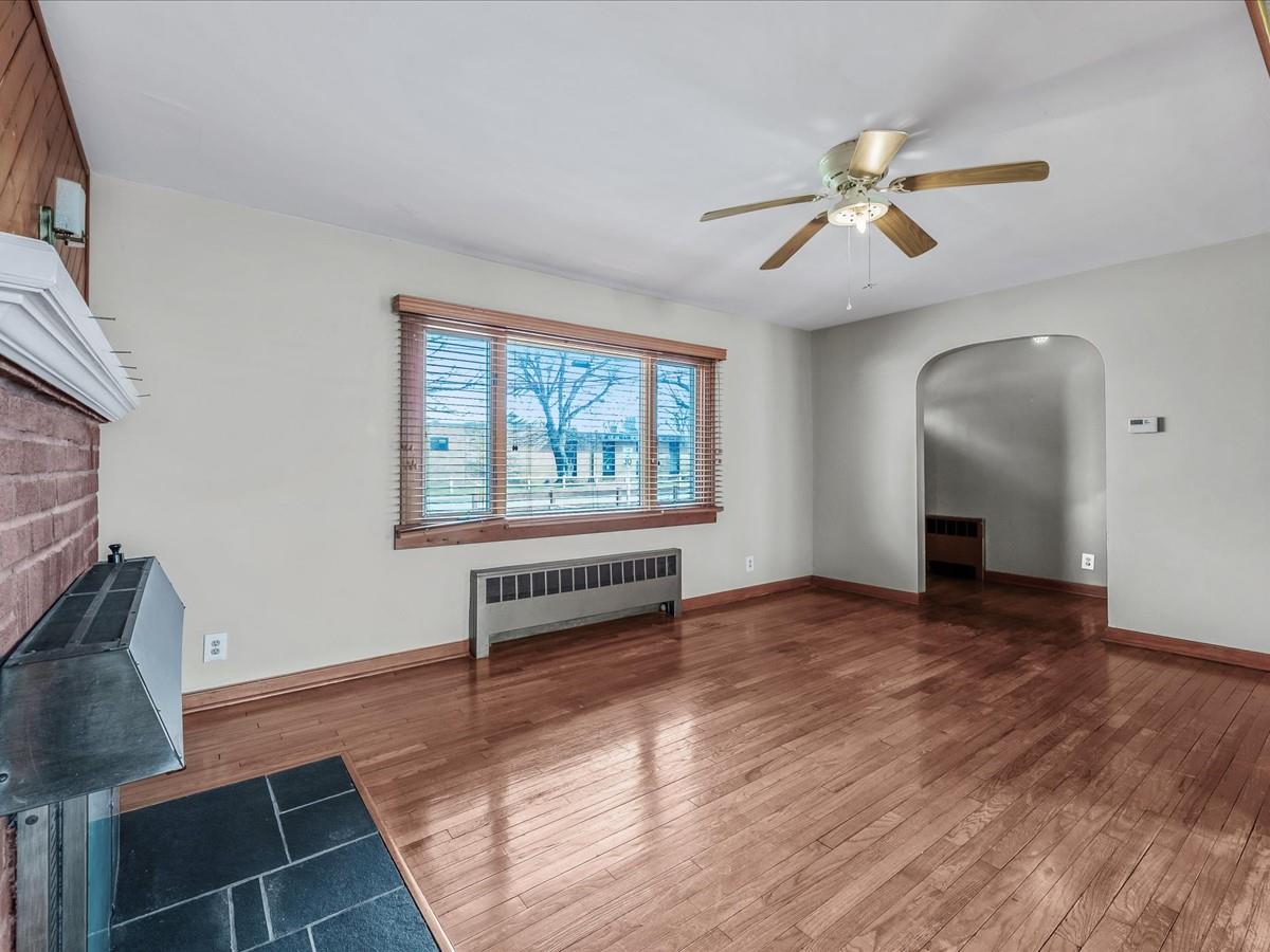 430 Bayview Avenue, Amityville, New York image 5