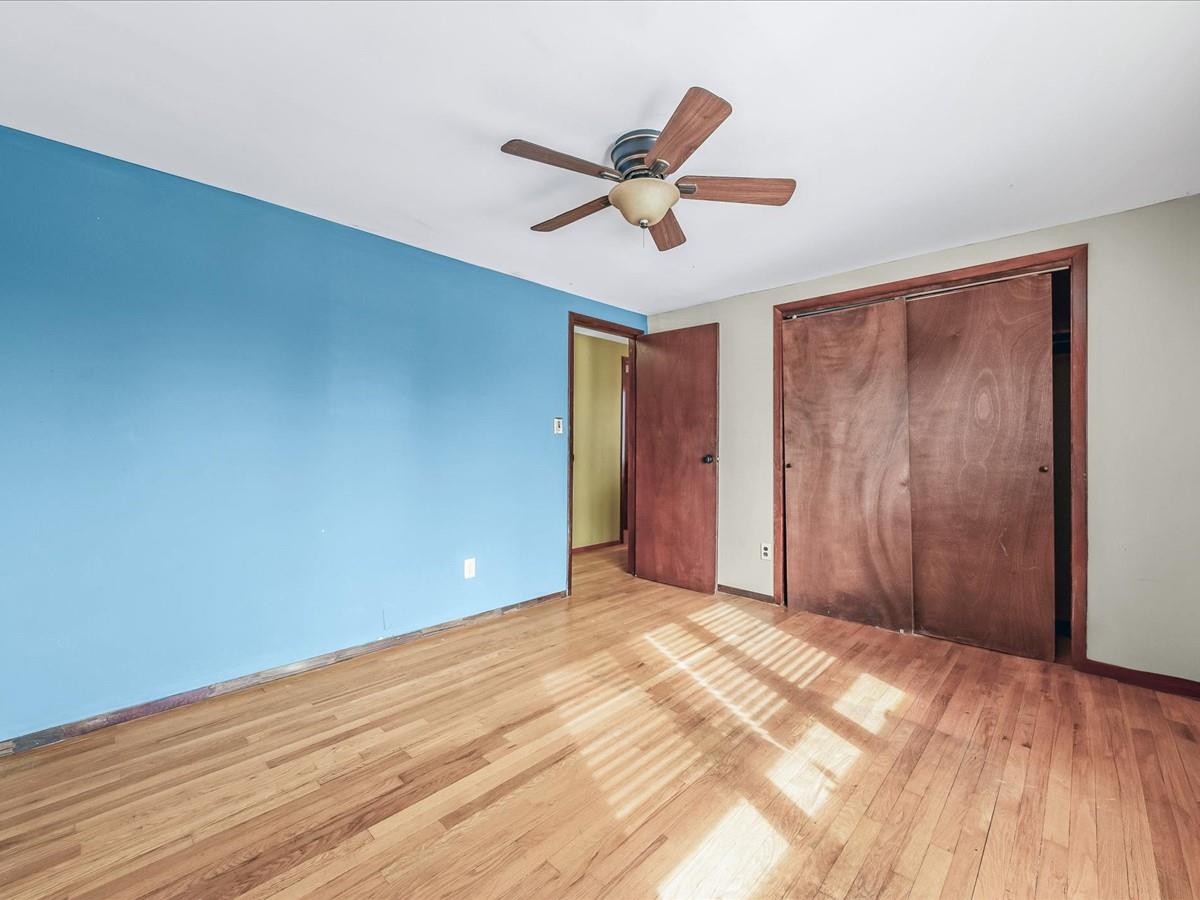 430 Bayview Avenue, Amityville, New York image 24