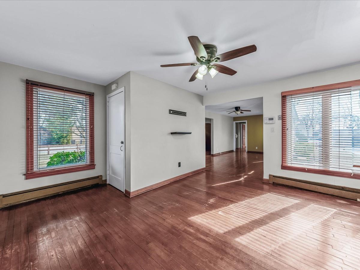 430 Bayview Avenue, Amityville, New York image 9