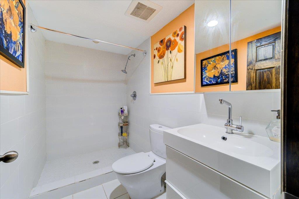 212 Elmwood Road, South Salem, New York image 23