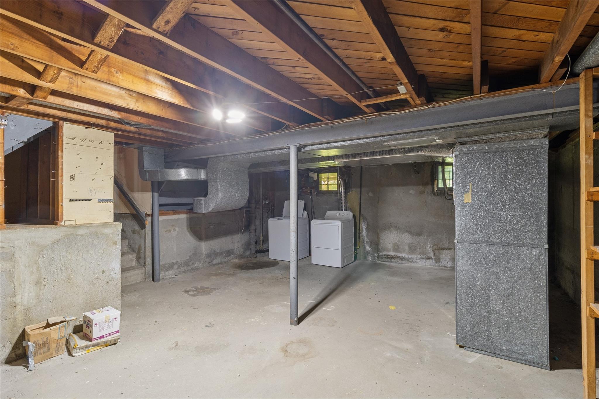 56 Hayrick Lane, Commack, New York image 35