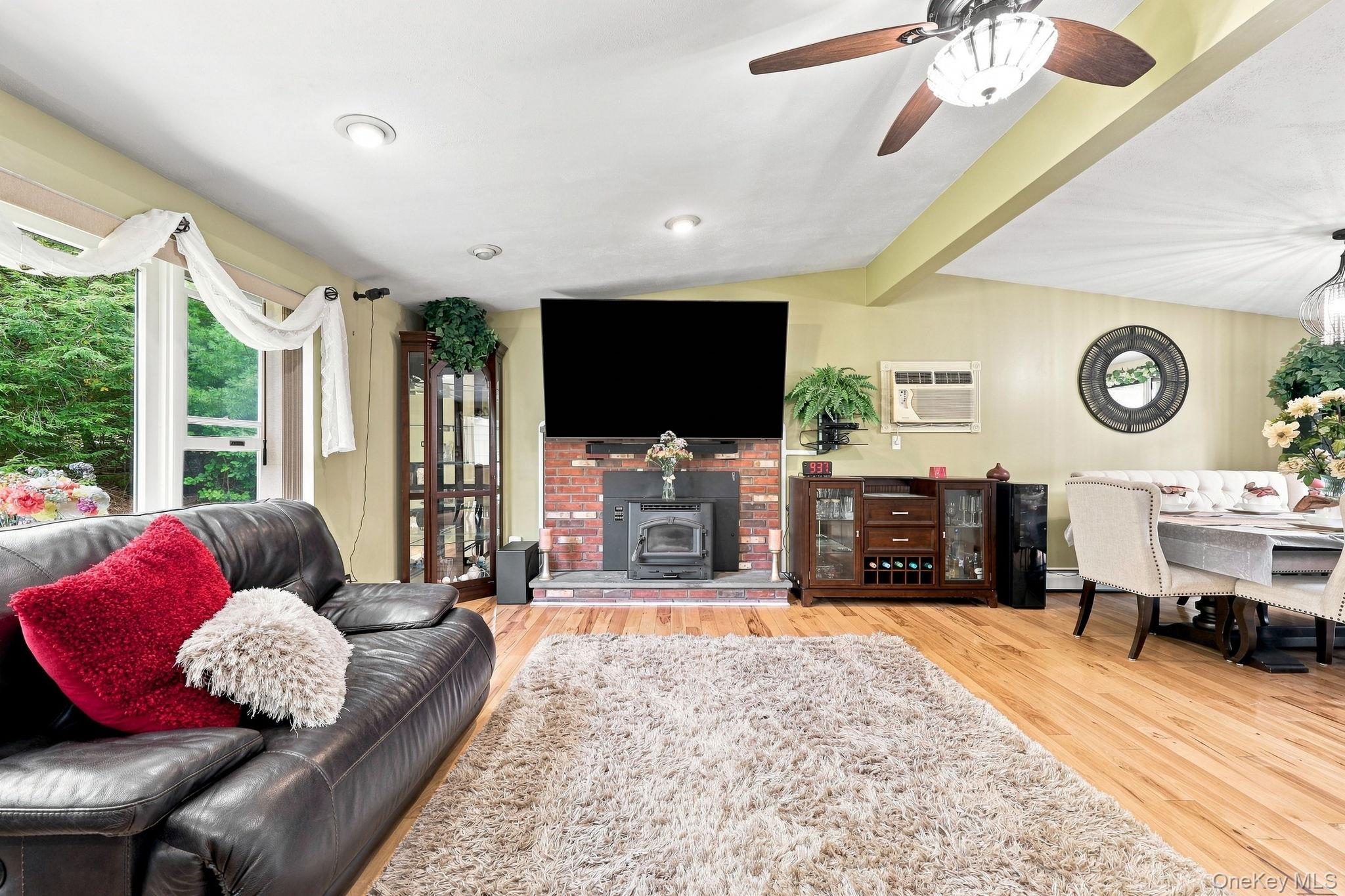 842 Ulster Heights Road