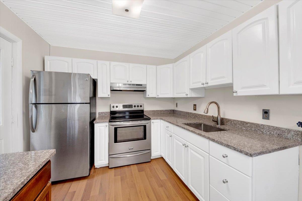 7 Oak Street, Elmsford, New York image 24