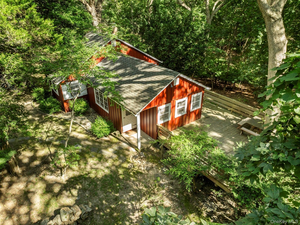 Photo of 5730 Nassau Point Road, Cutchogue, NY 11935 (MLS # 1050224)